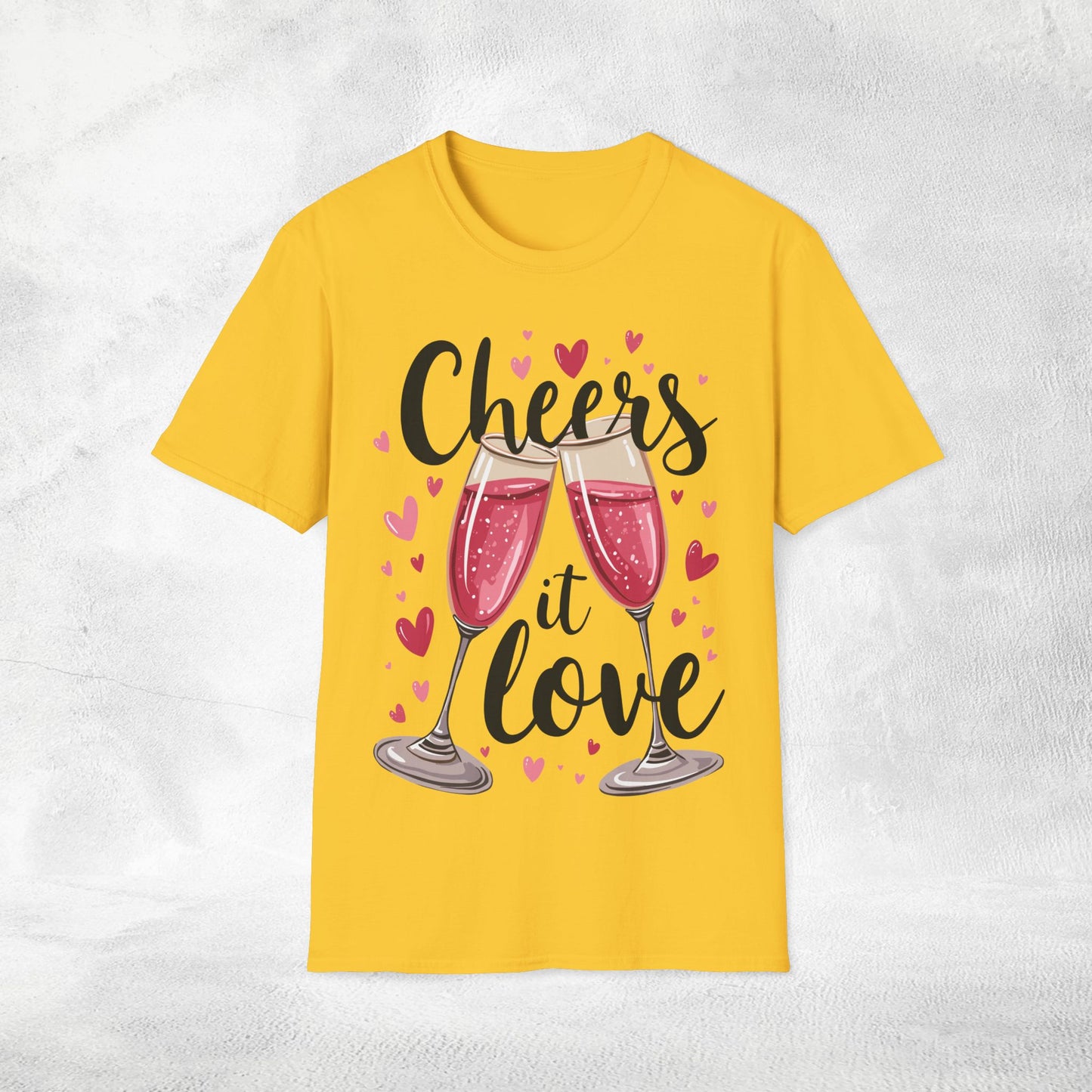 Women T-Shirt Cheers it love bachelorette party